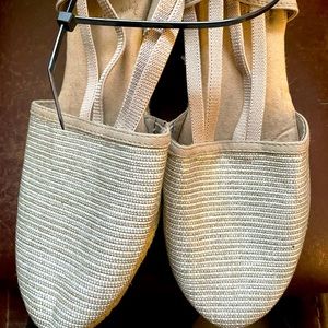 Tan cloth flats brand new